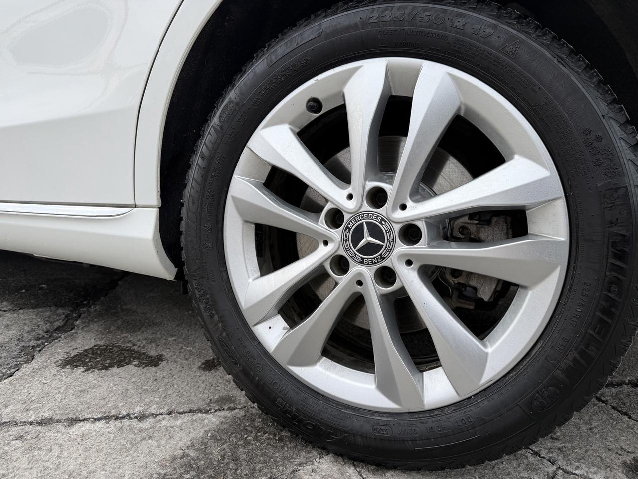 2020 Mercedes-Benz C-Class C300 4MATIC Photo