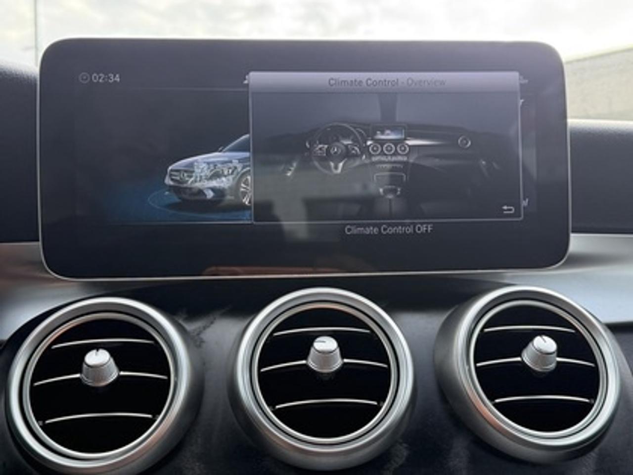 2020 Mercedes-Benz C-Class C300 4MATIC Photo