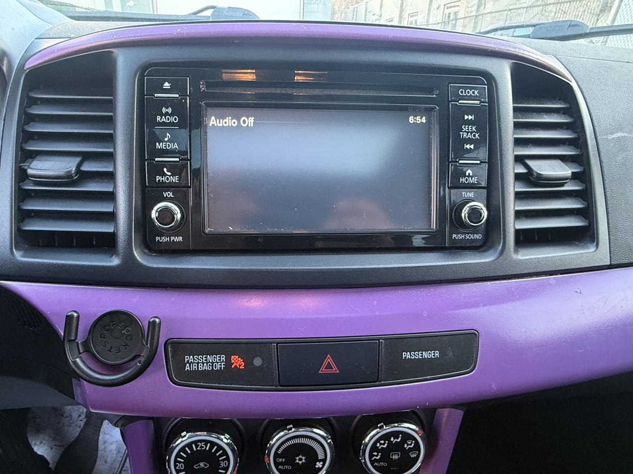 2017 Mitsubishi Lancer ES Photo