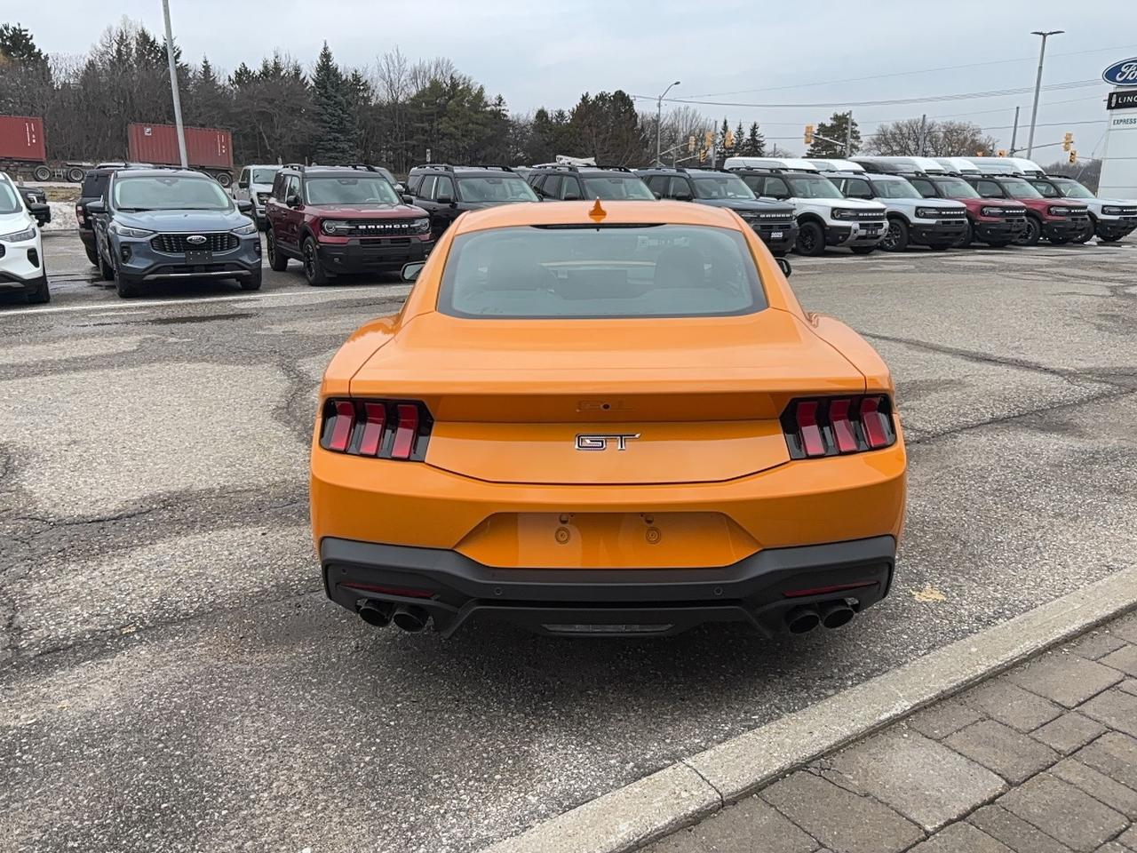 2026 Ford Mustang GT COUPE 5.0L, ACTIVE EXHAUST, 13.2" TOUCHSCREEN Photo4