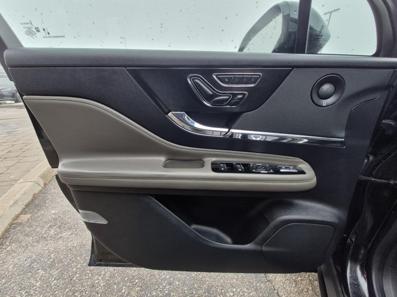 2023 Lincoln Corsair RESERVE AWD,JET PACK, 202A PACK ($13500 OPTION)! Photo