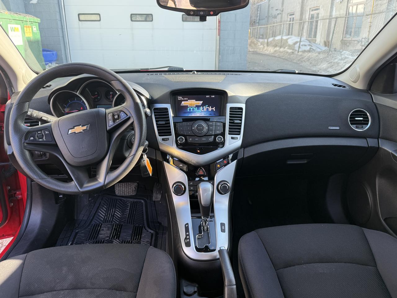 2015 Chevrolet Cruze 1LT Photo