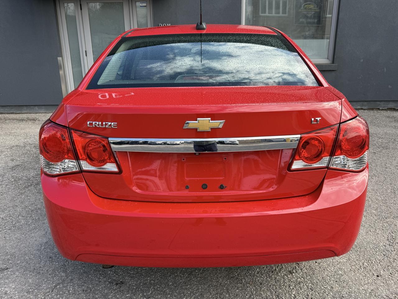 2015 Chevrolet Cruze 4dr Sdn 1LT Photo
