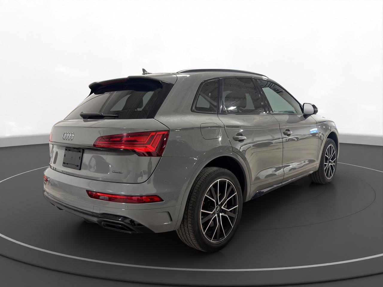 2021 Audi Q5 Progressiv S Line Black Optics Photo