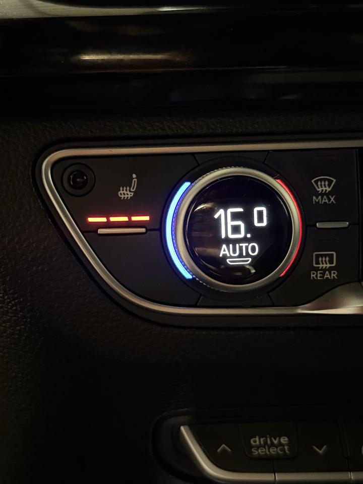 2021 Audi Q5 Progressiv S Line Black Optics Photo