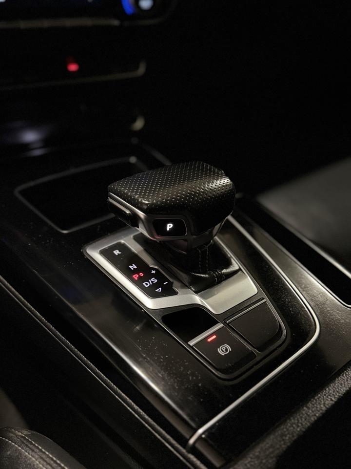 2021 Audi Q5 Progressiv S Line Black Optics Photo