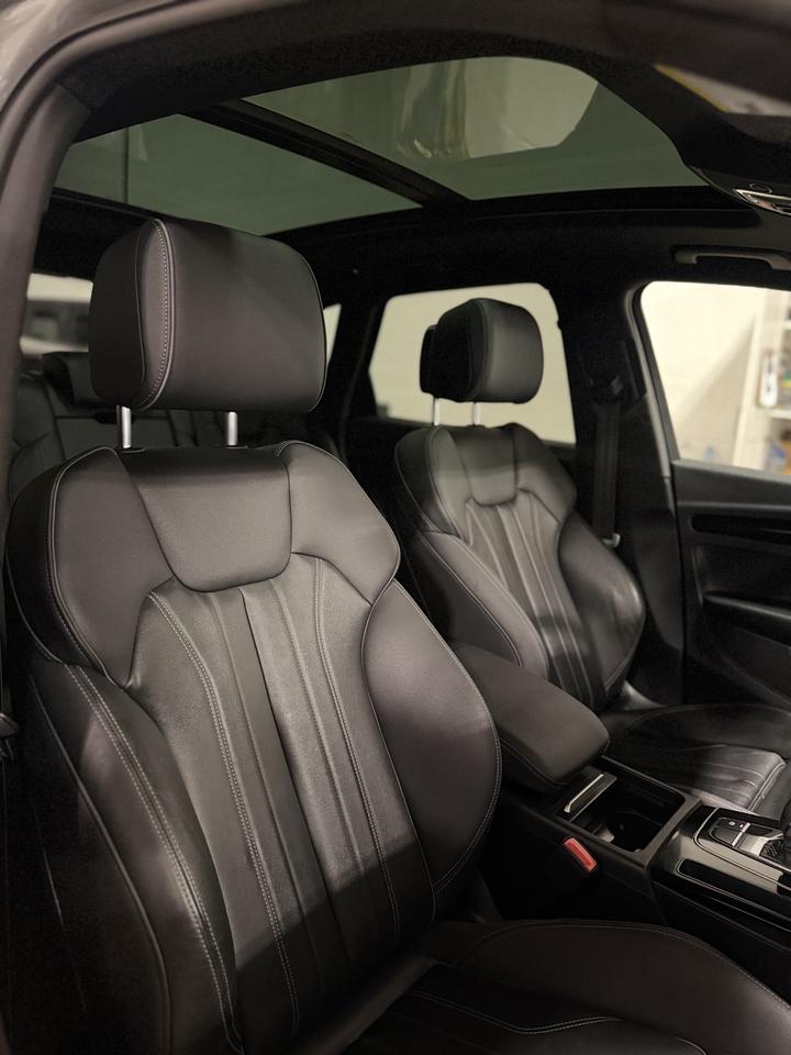 2021 Audi Q5 Progressiv S Line Black Optics Photo