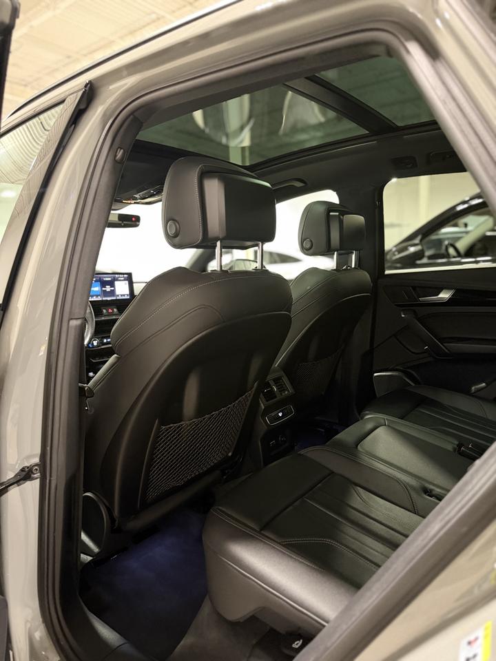 2021 Audi Q5 Progressiv S Line Black Optics Photo