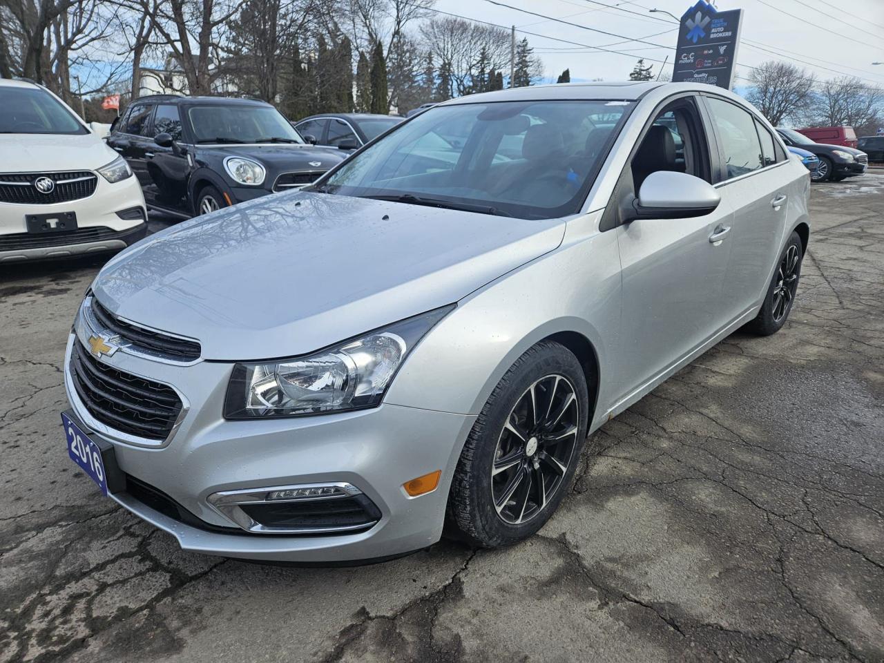 2016 Chevrolet Cruze LT Photo