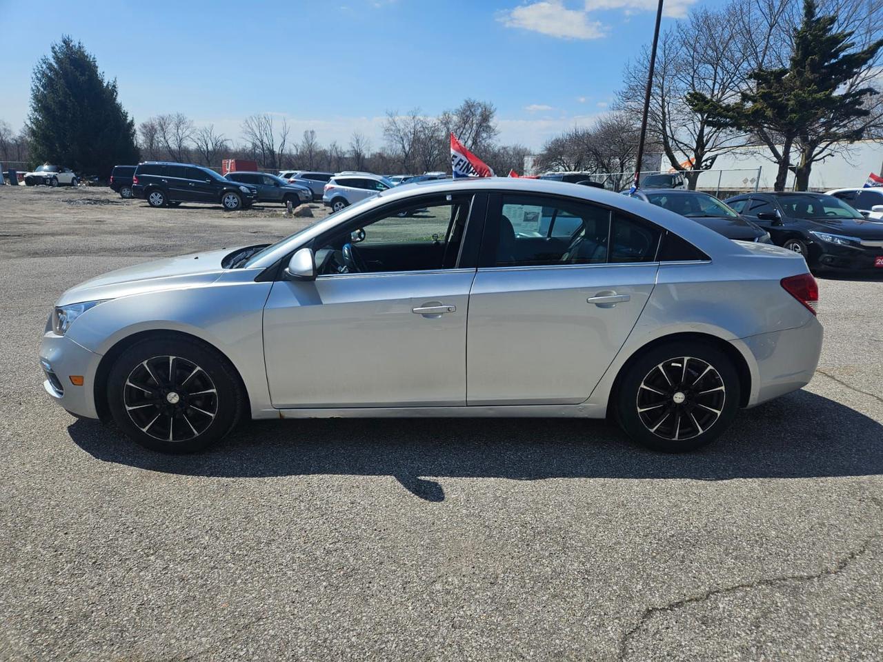 2016 Chevrolet Cruze LT Photo3