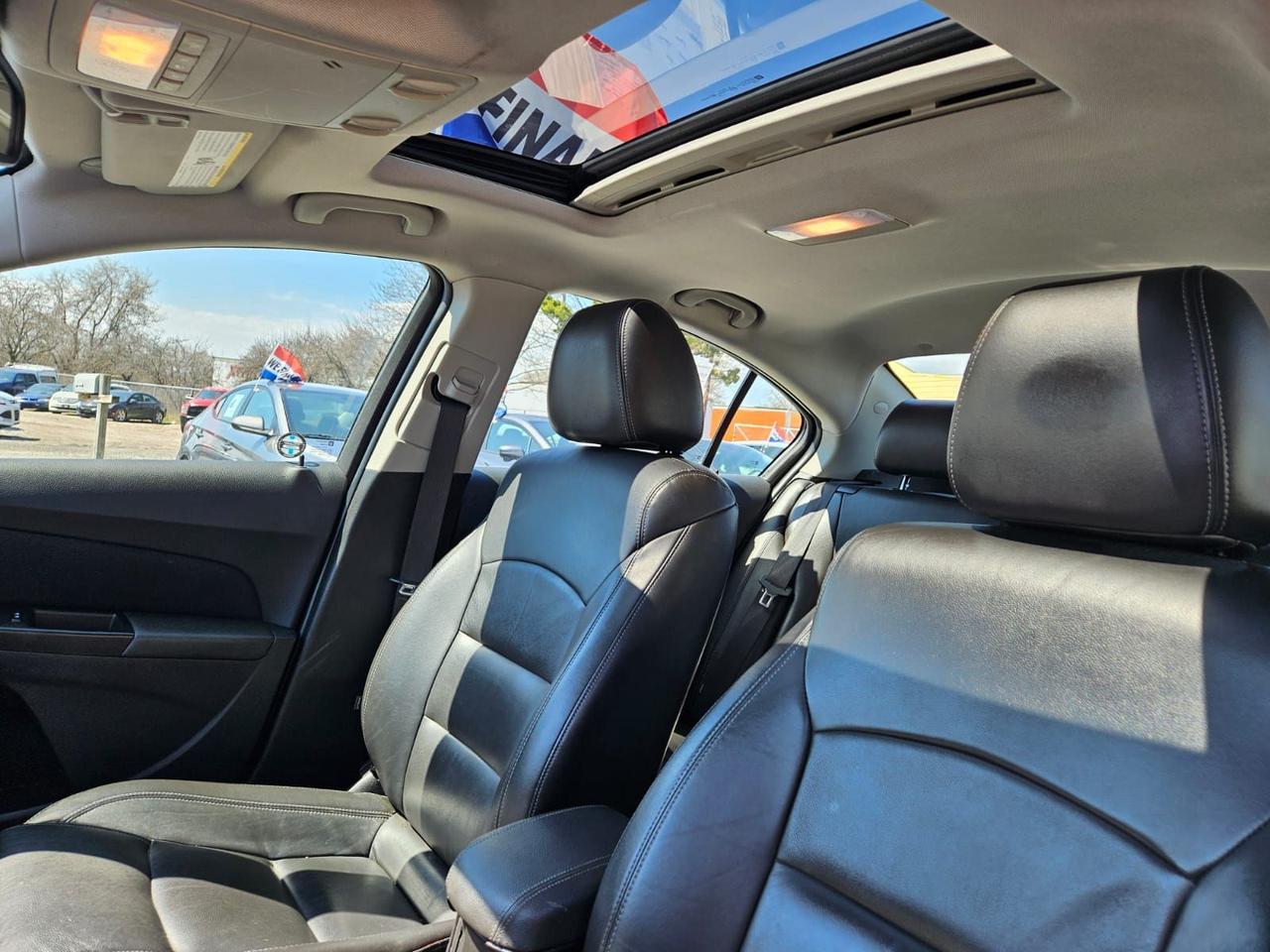 2016 Chevrolet Cruze LT Photo