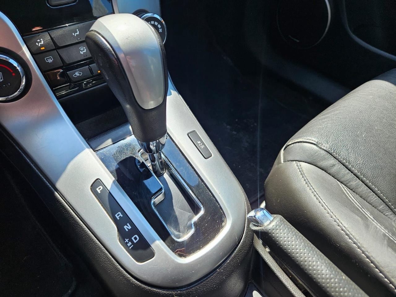 2016 Chevrolet Cruze LT Photo