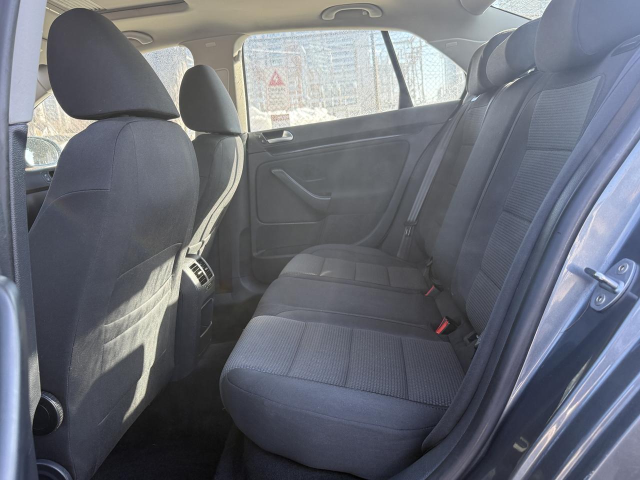 2010 Volkswagen Jetta comfortline Photo