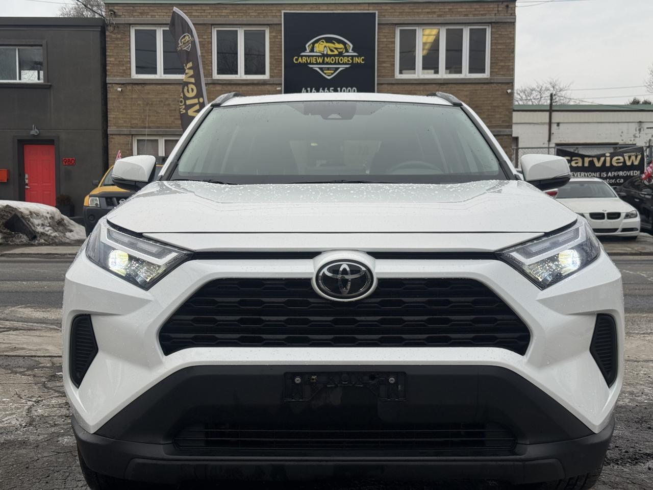 2023 Toyota RAV4 XLE Photo