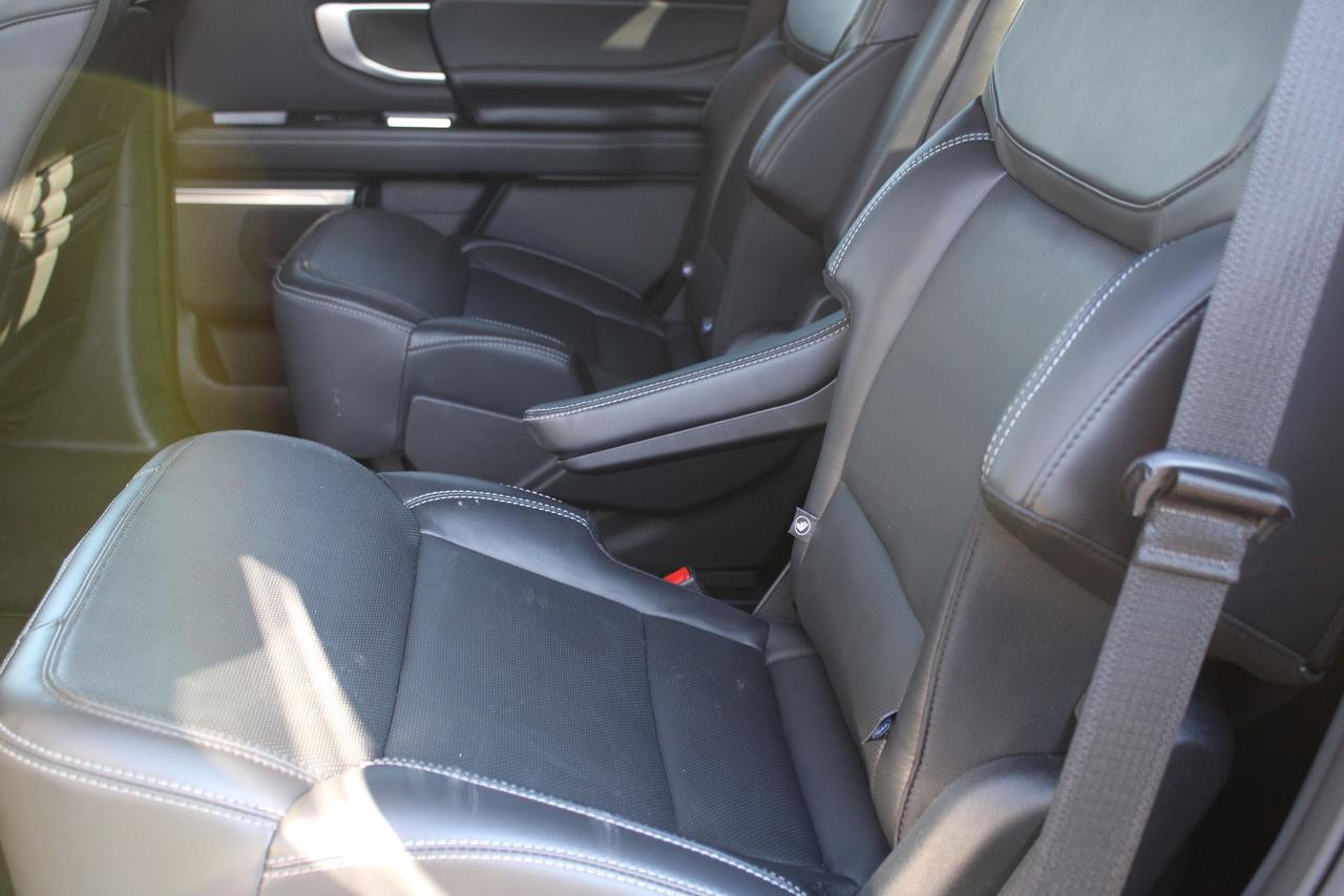 2025 Ford Expedition Platinum Photo