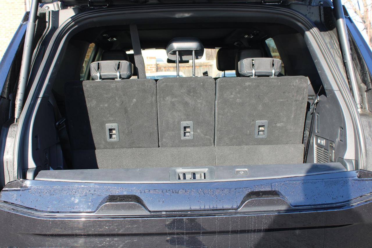 2025 Ford Expedition Platinum Photo