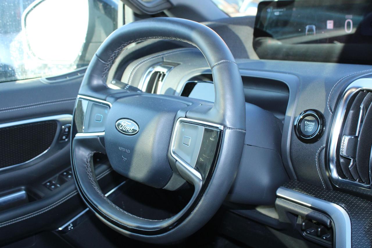 2025 Ford Expedition Platinum Photo