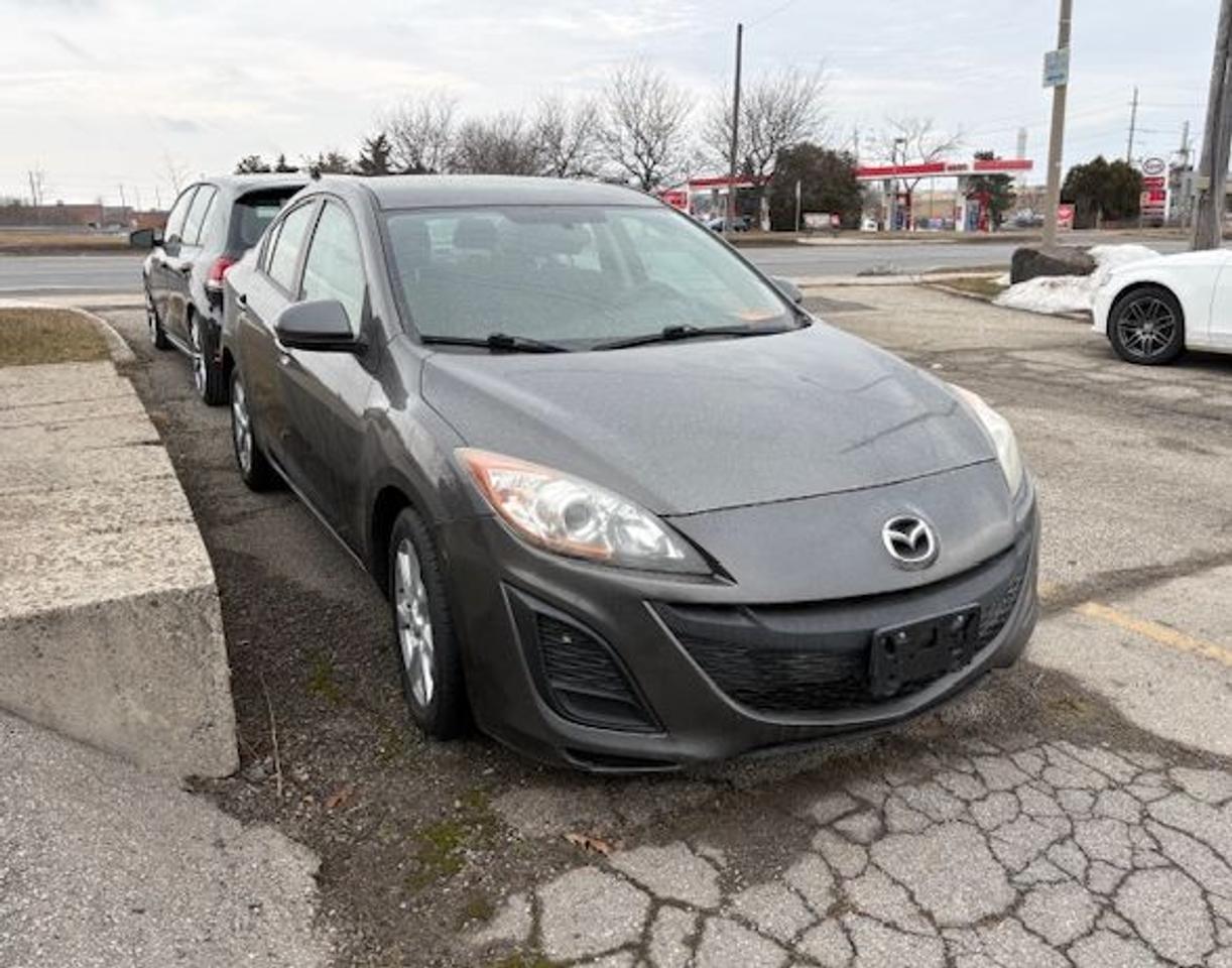 2011 Mazda MAZDA3 GX Photo