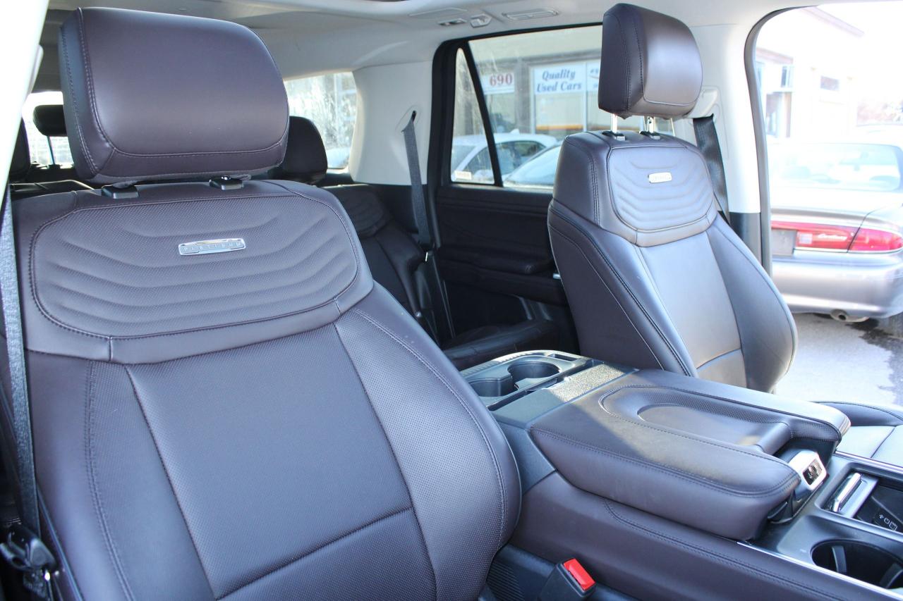 2025 Ford Expedition Platinum Max Photo