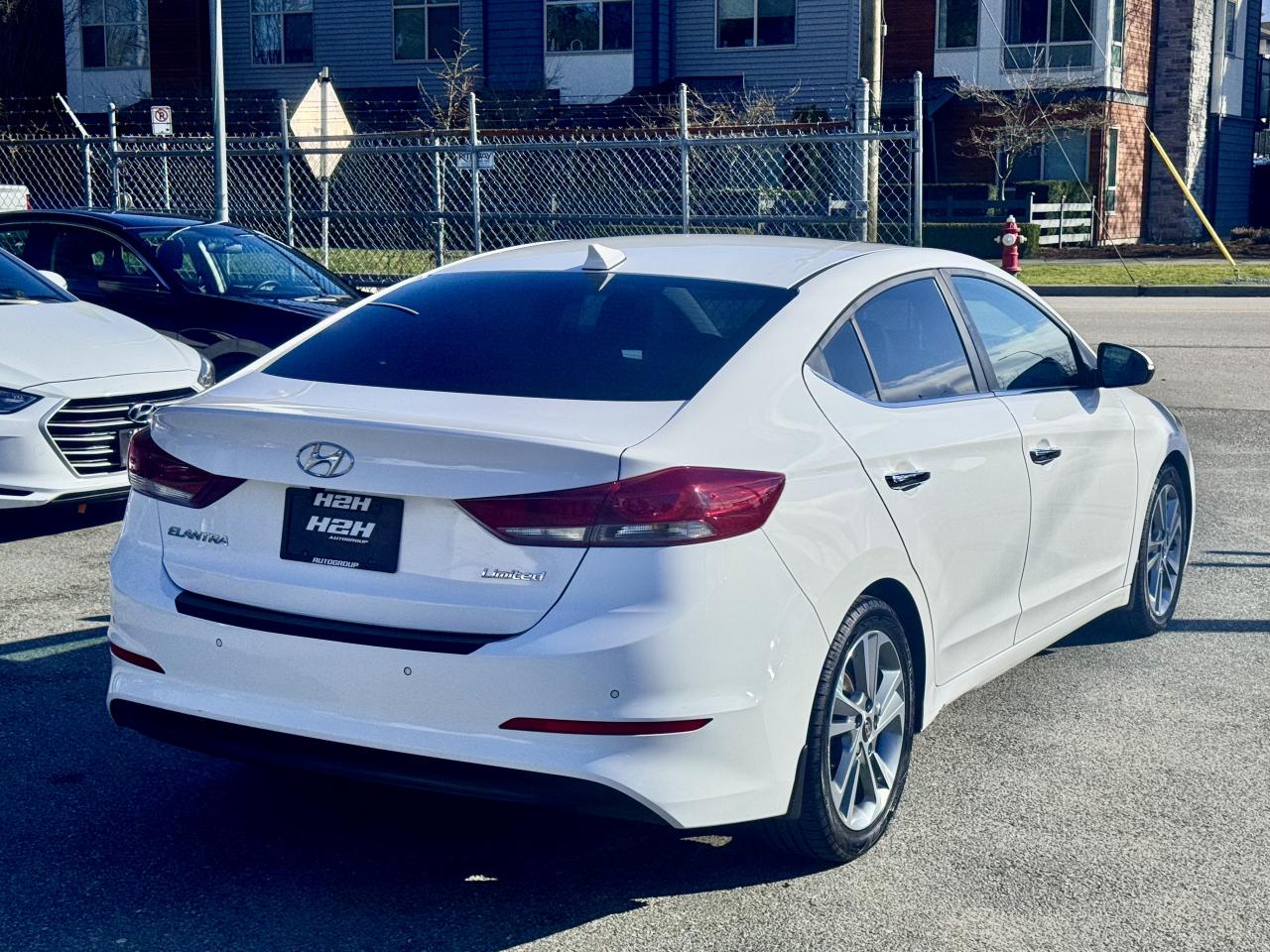 2017 Hyundai Elantra Limited SE FINANCING AVAILABLE Photo5