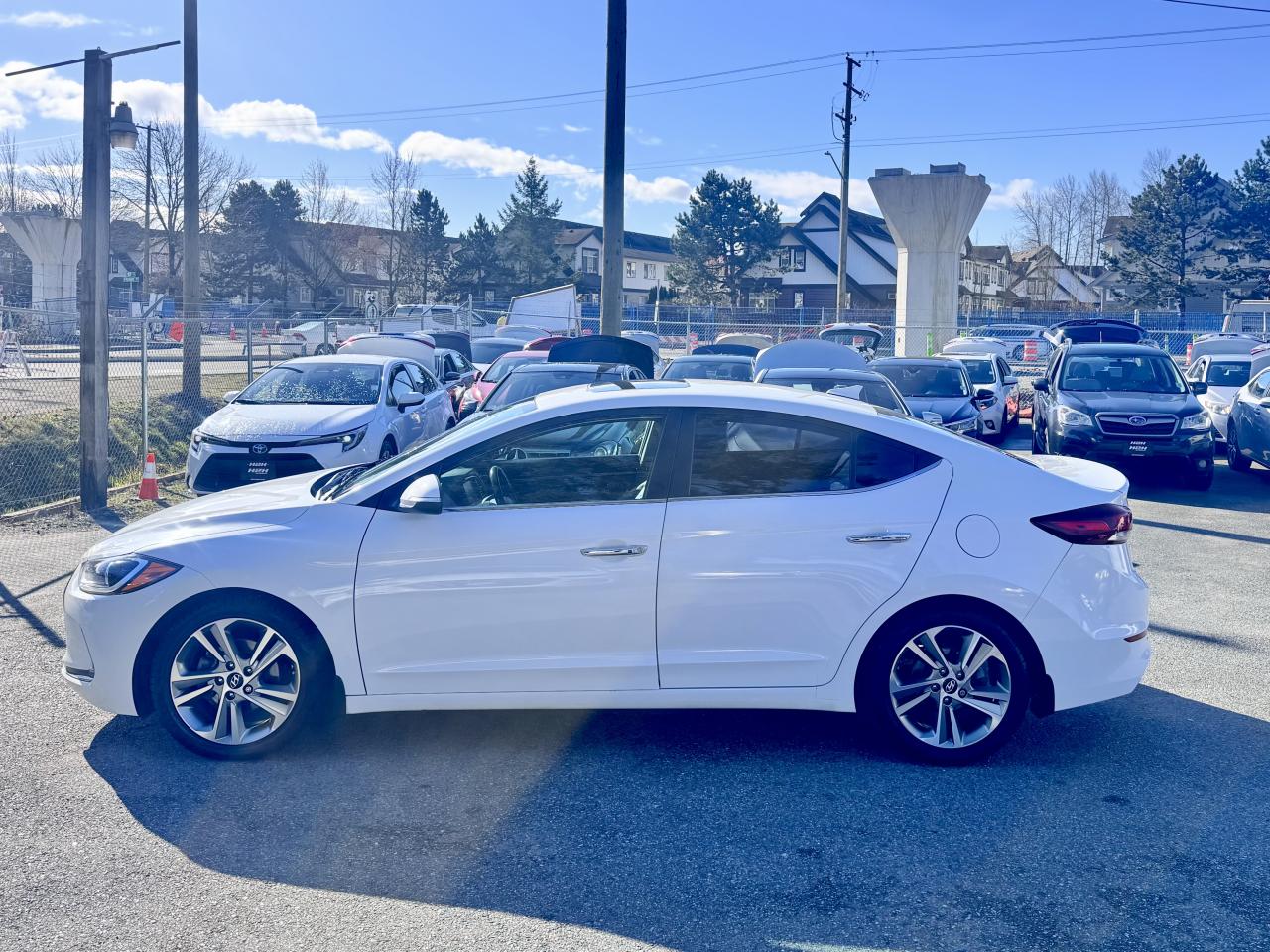 2017 Hyundai Elantra Limited SE FINANCING AVAILABLE Photo8