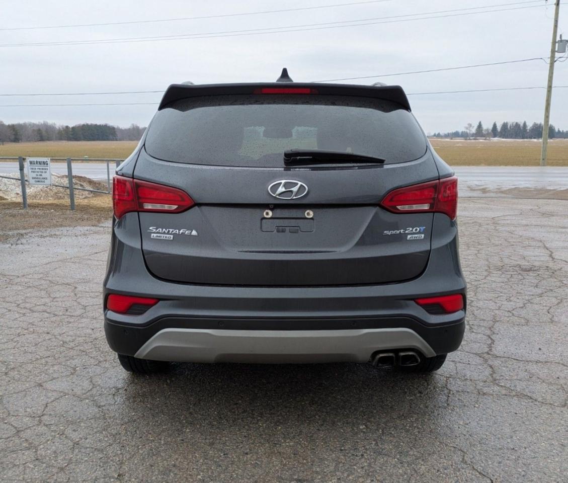 2017 Hyundai Santa Fe Sport AWD 4dr 2.0T Limited Photo3