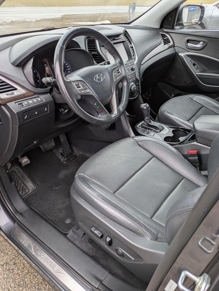 2017 Hyundai Santa Fe Sport AWD 4dr 2.0T Limited Photo