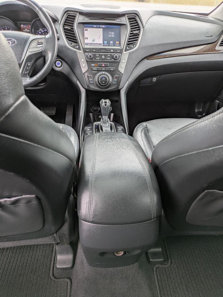 2017 Hyundai Santa Fe Sport AWD 4dr 2.0T Limited Photo