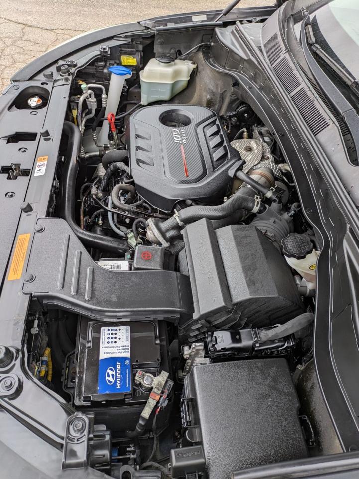 2017 Hyundai Santa Fe Sport AWD 4dr 2.0T Limited Photo