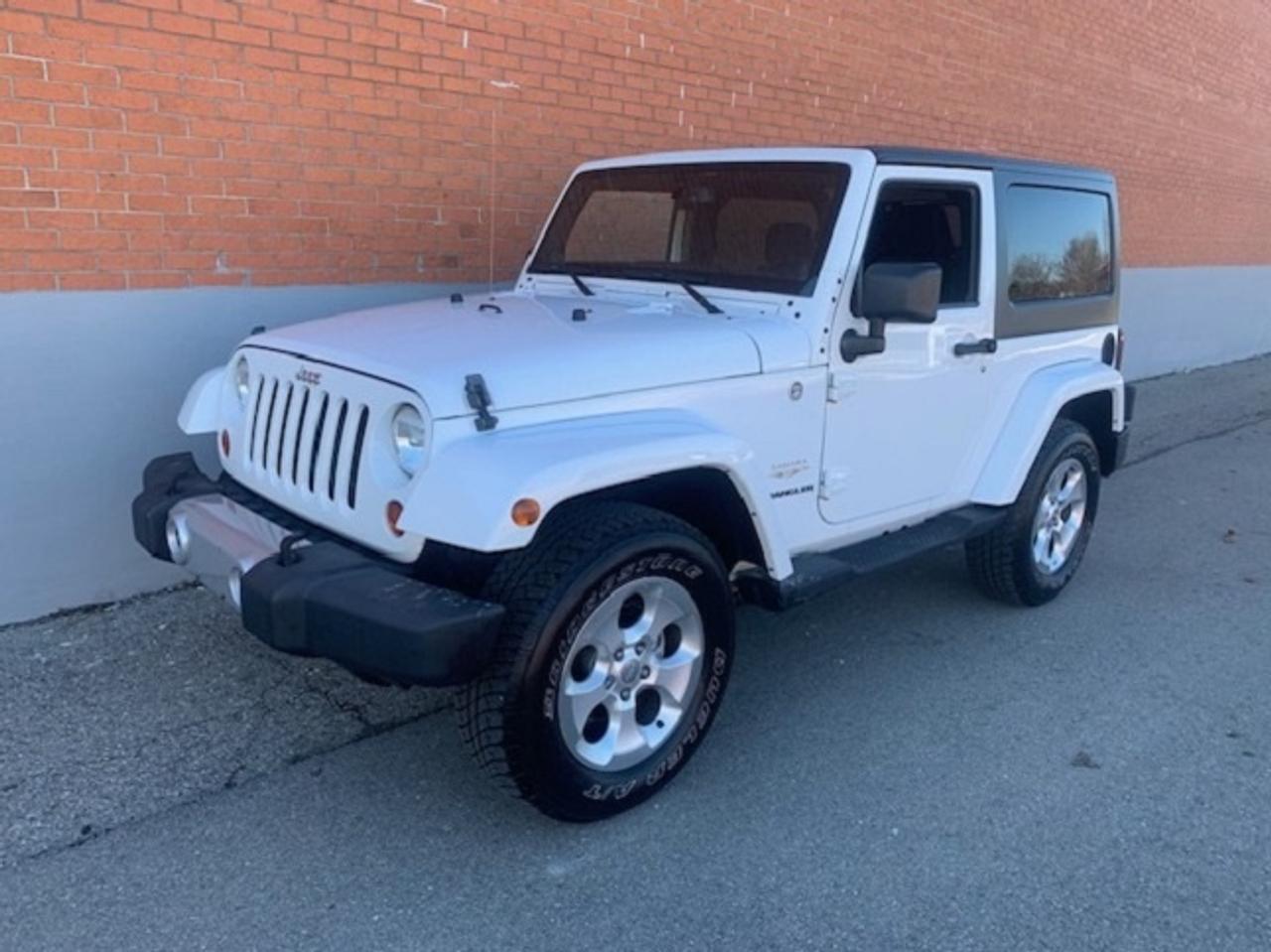2013 Jeep Wrangler SAHARA 4X4 Photo0