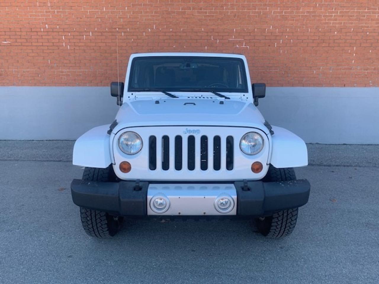 2013 Jeep Wrangler SAHARA 4X4 Photo4
