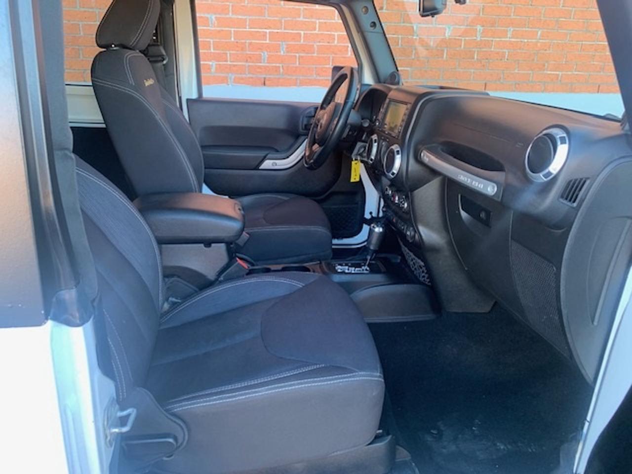 2013 Jeep Wrangler SAHARA 4X4 Photo