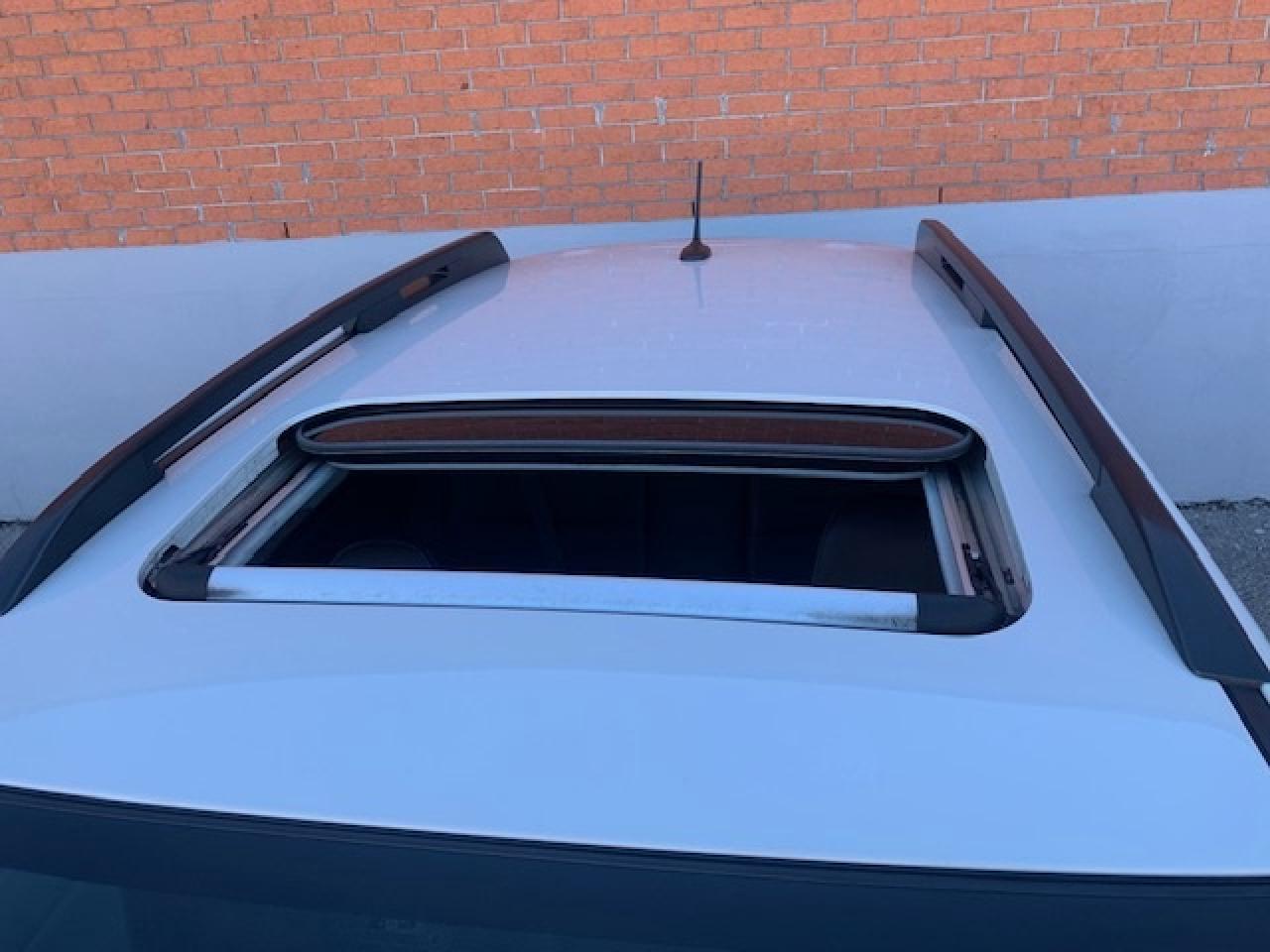 2015 Subaru XV Crosstrek 2.0i AWD LIMITED Photo