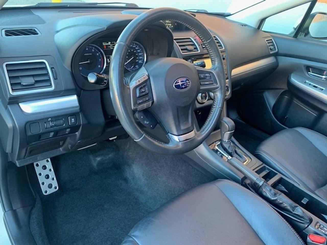 2015 Subaru XV Crosstrek 2.0i AWD LIMITED Photo