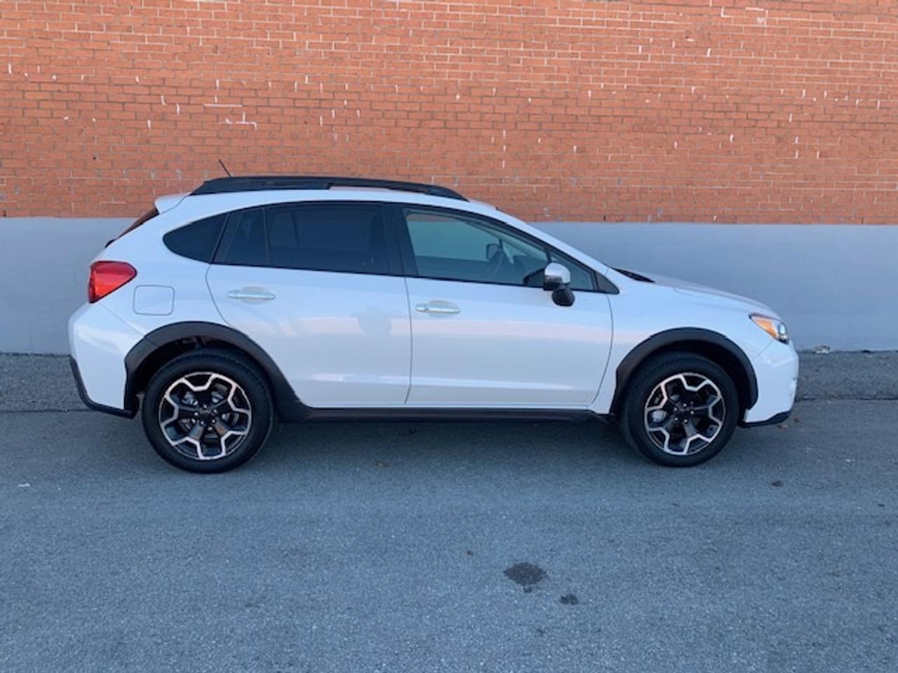 2015 Subaru XV Crosstrek 2.0i AWD LIMITED Photo