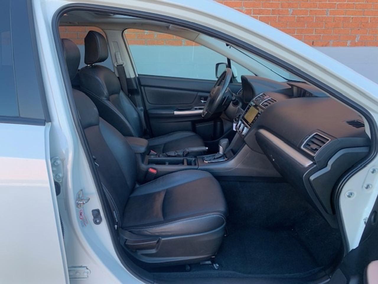 2015 Subaru XV Crosstrek 2.0i AWD LIMITED Photo