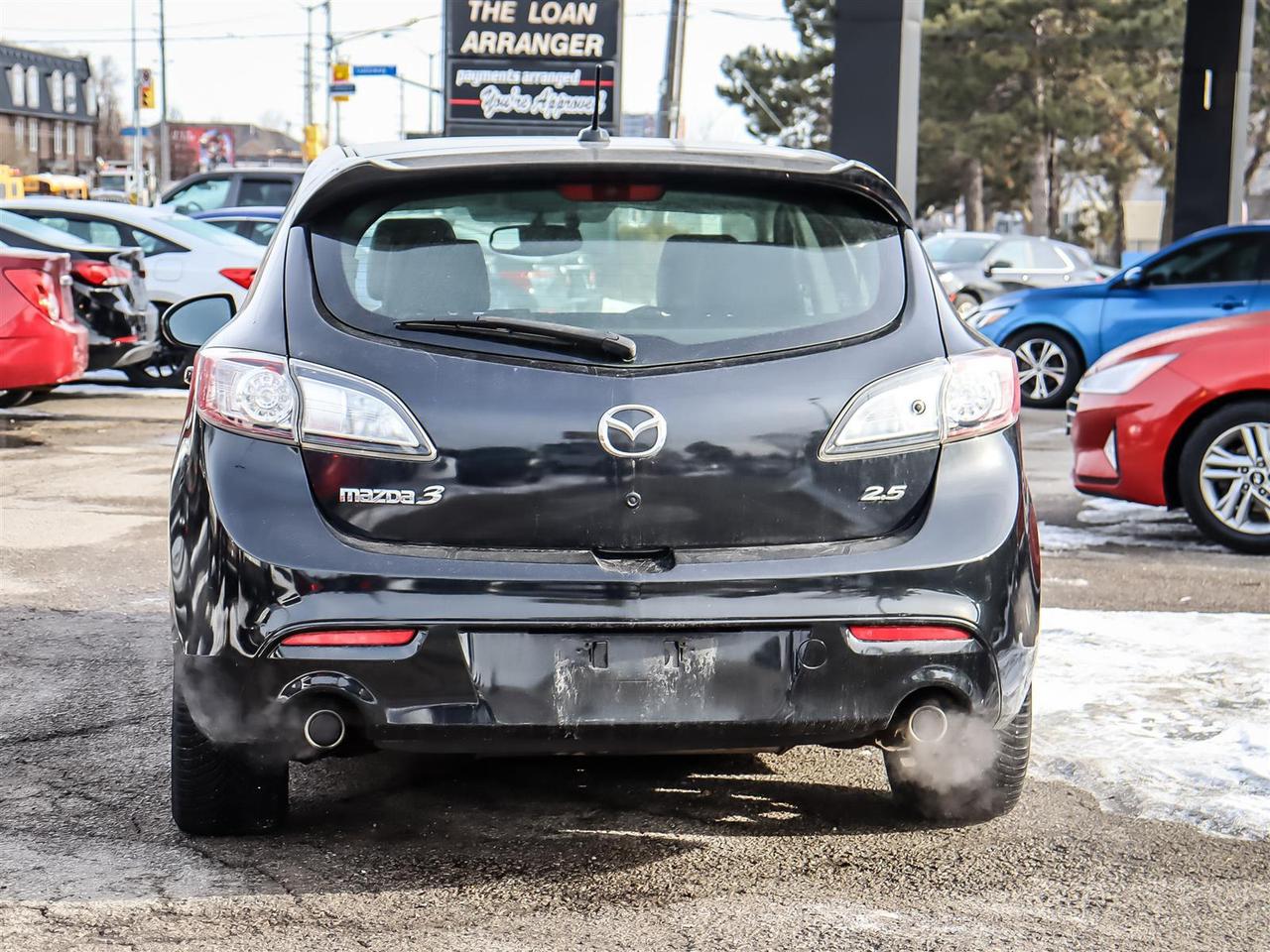 2013 Mazda MAZDA3  Photo