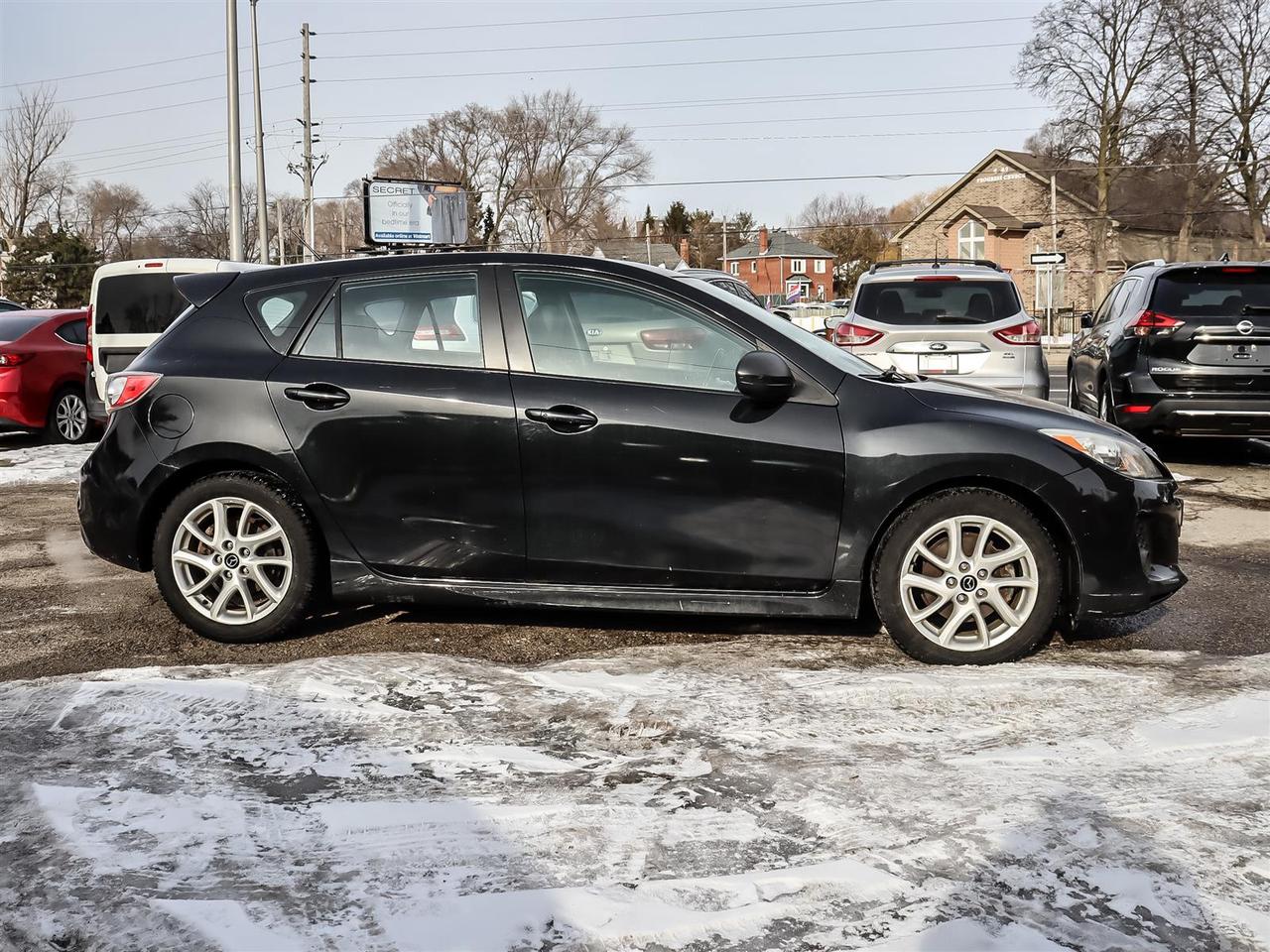 2013 Mazda MAZDA3  Photo