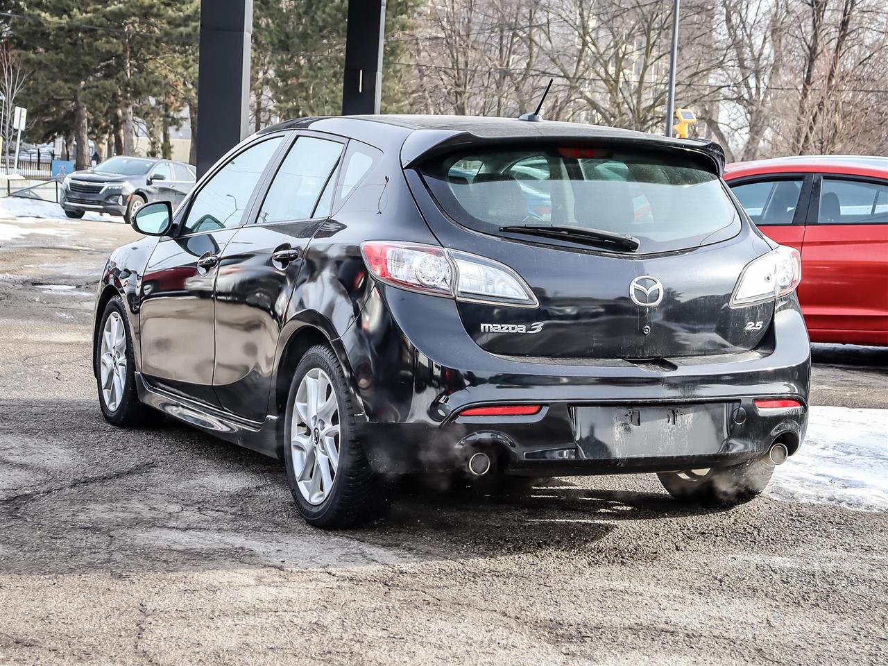 2013 Mazda MAZDA3  Photo