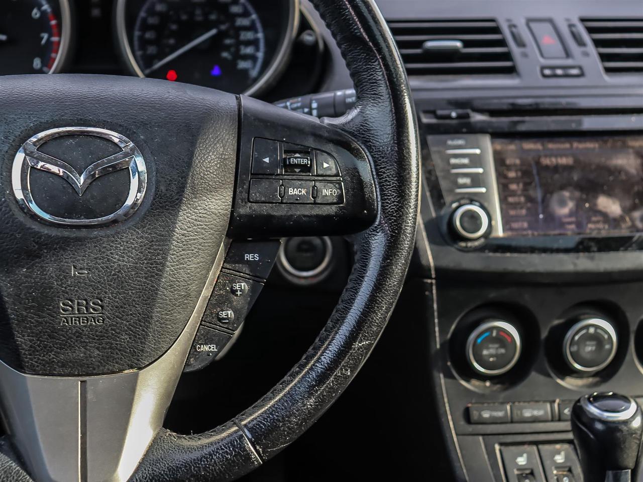 2013 Mazda MAZDA3  Photo