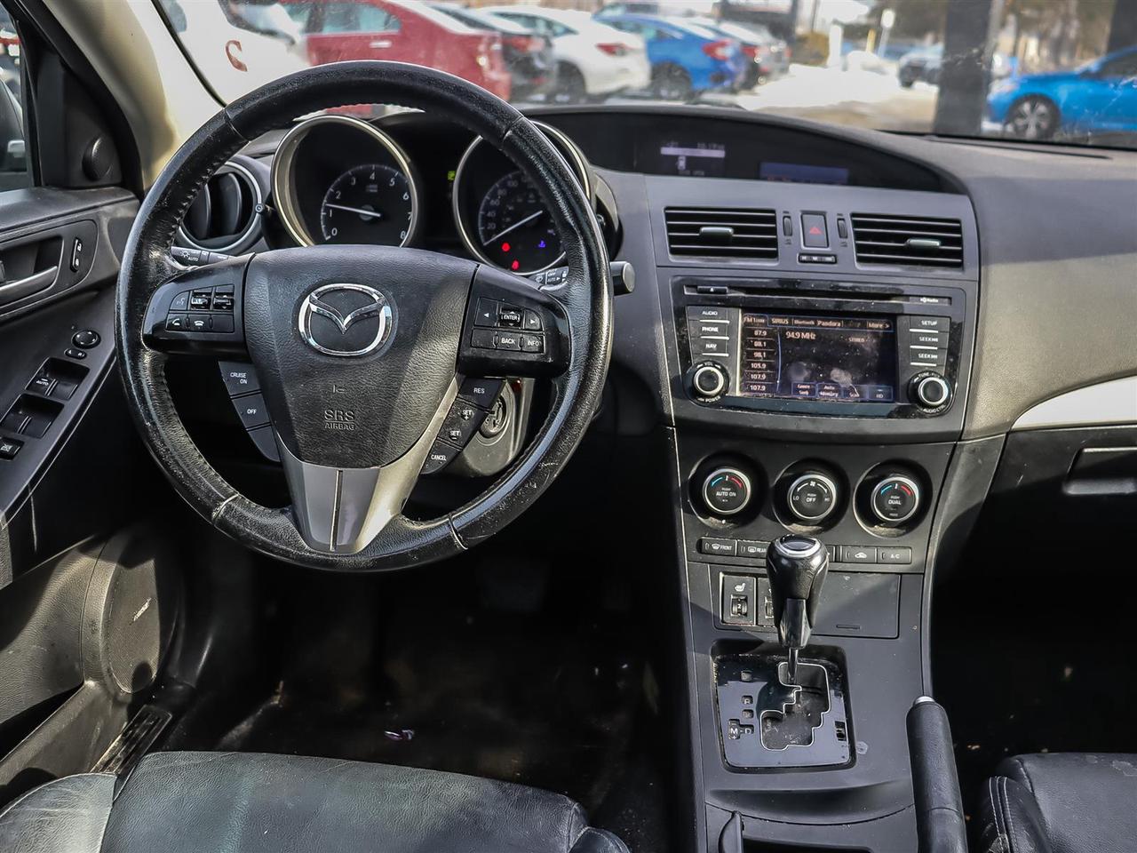 2013 Mazda MAZDA3  Photo