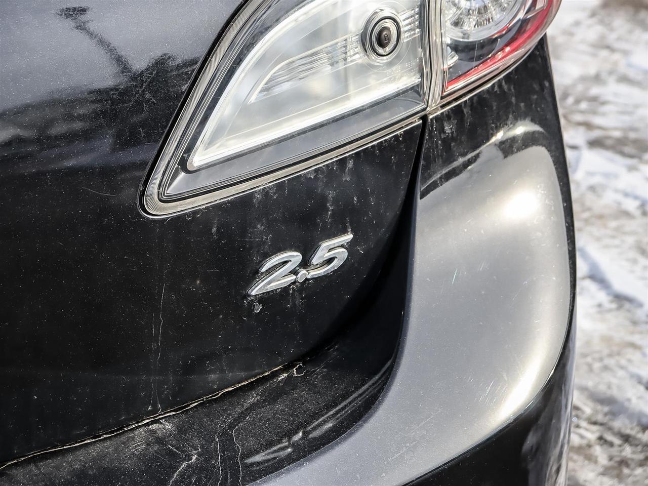 2013 Mazda MAZDA3  Photo