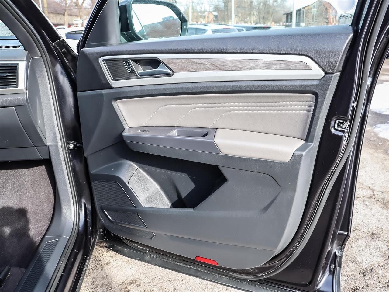 2021 Volkswagen Atlas  Photo