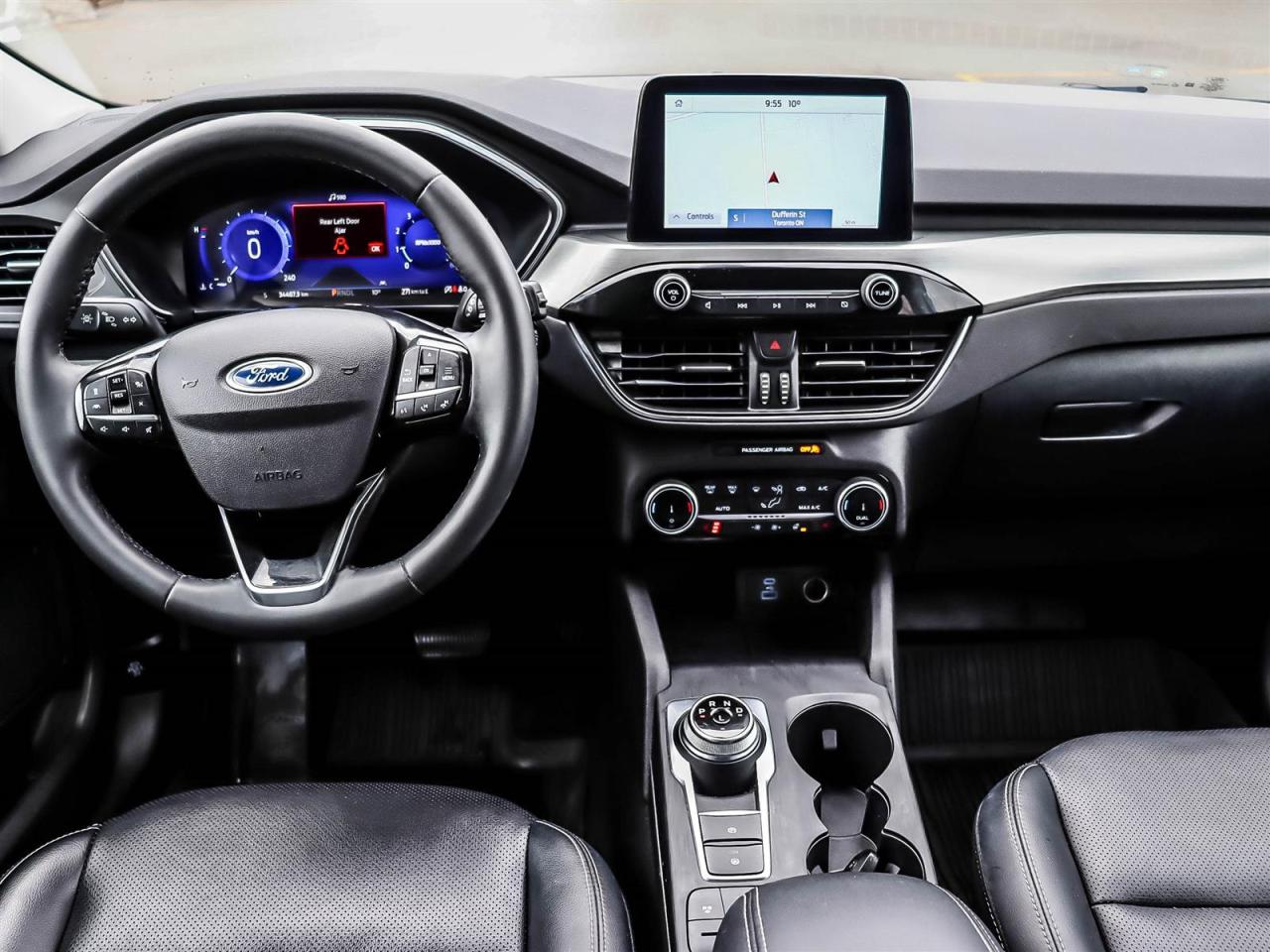 2022 Ford Escape Titanium Photo