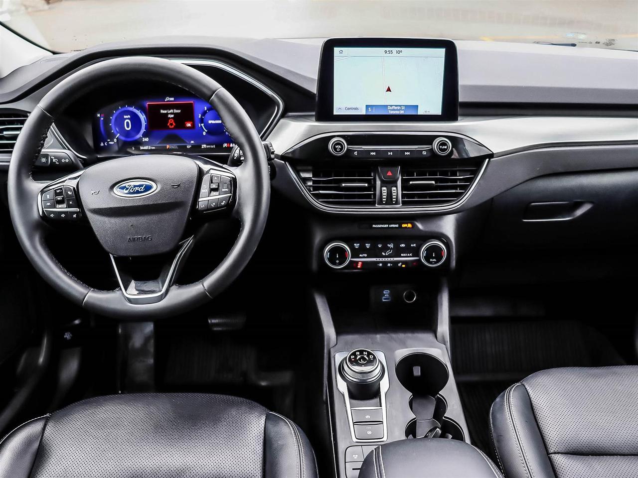 2022 Ford Escape Titanium Photo