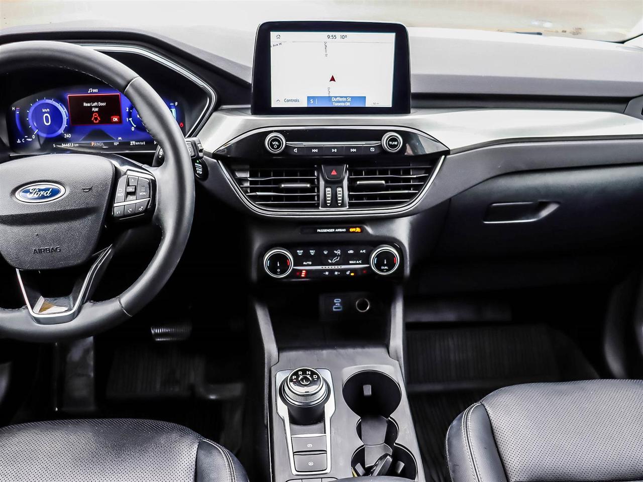 2022 Ford Escape Titanium Photo