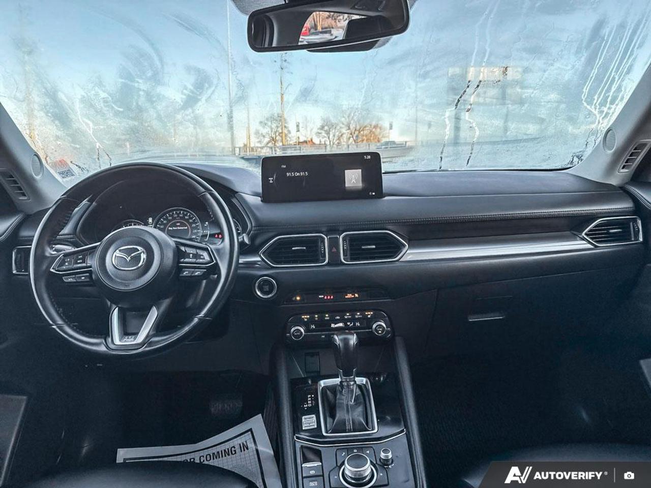 2024 Mazda CX-5 GS / LEATHER / ROOF / HTD SEATS / AWD / BLUETOOTH Photo