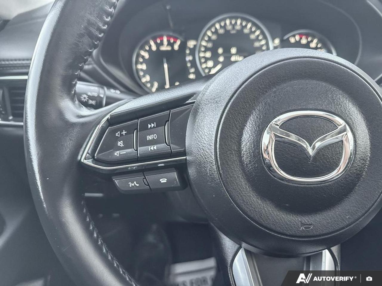 2024 Mazda CX-5 GS / LEATHER / ROOF / HTD SEATS / AWD / BLUETOOTH Photo