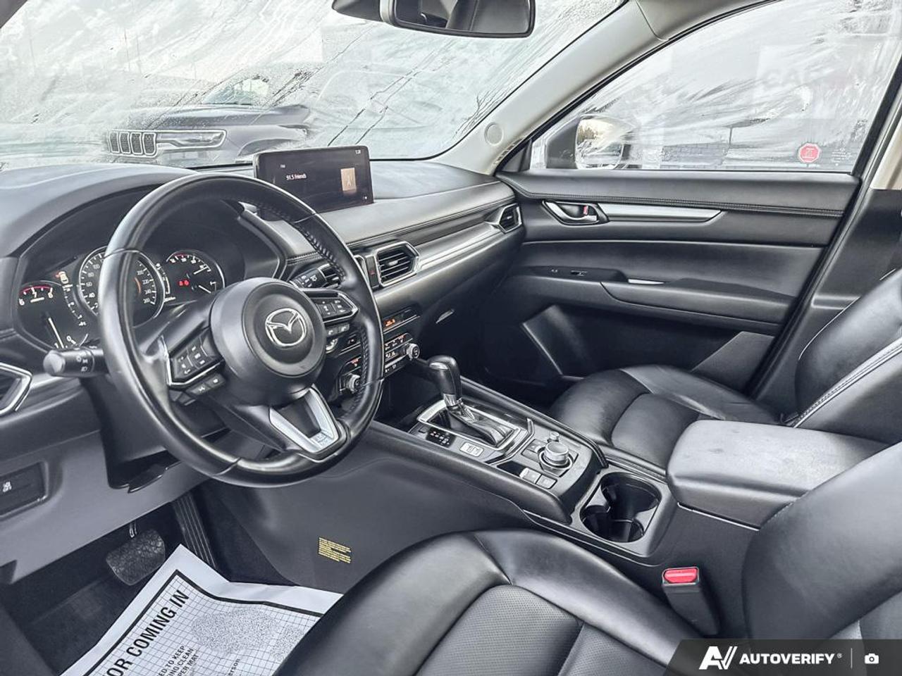 2024 Mazda CX-5 GS / LEATHER / ROOF / HTD SEATS / AWD / BLUETOOTH Photo