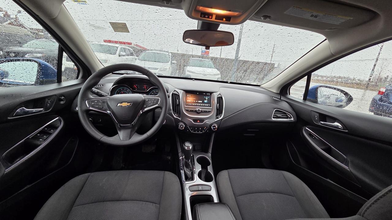 2016 Chevrolet Cruze LT, AUTO, 4 CYL, ONLY 156KMS, ALLOYS, CERTIFIED Photo